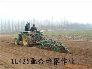 【大量供應(yīng)優(yōu)質(zhì)土豆種植機、薯類收獲機、犁、秸稈還田機等產(chǎn)品(圖)】價格,廠家,圖片,其他耕地整地機械,德州寶豐農(nóng)機制造-